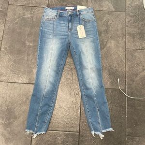 NWT Cello cropped skinny jeans